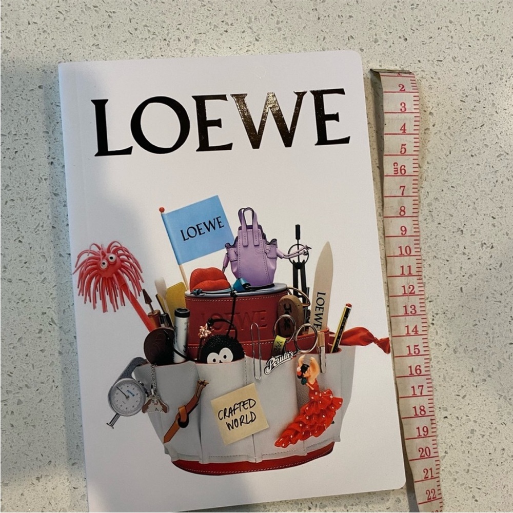 Loewe white note book - Picture 2 of 6